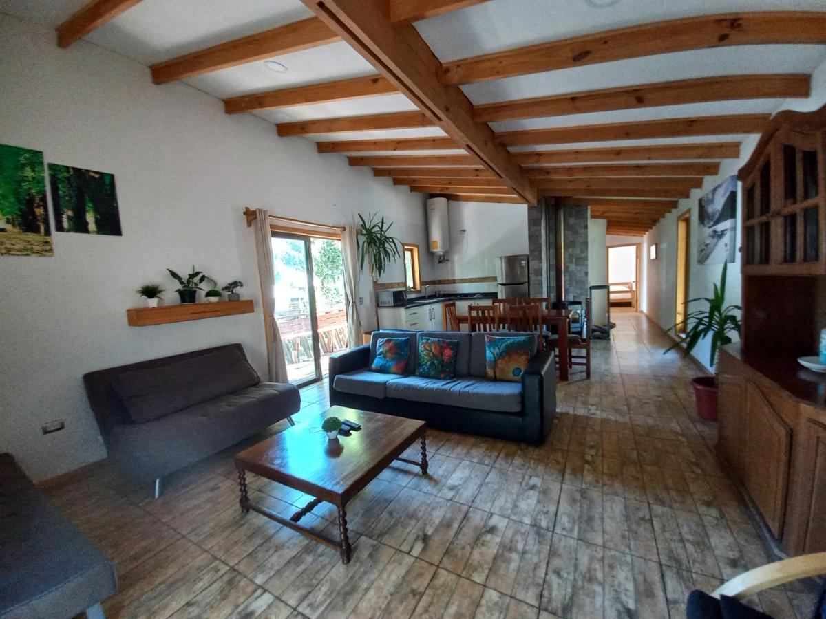 Golem - Con Piscina Lodge